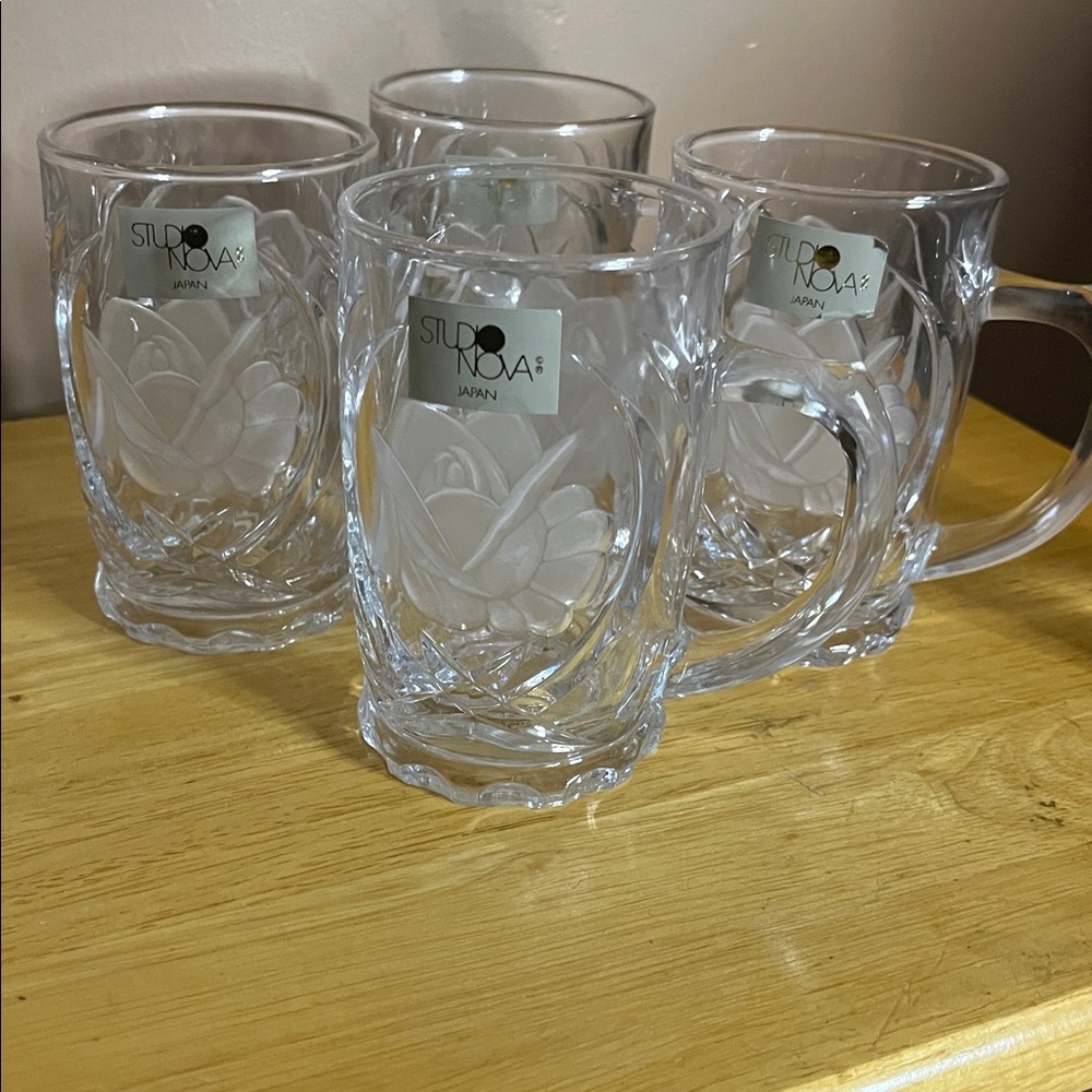 😄Vintage clear glass mugs Japan set of 4